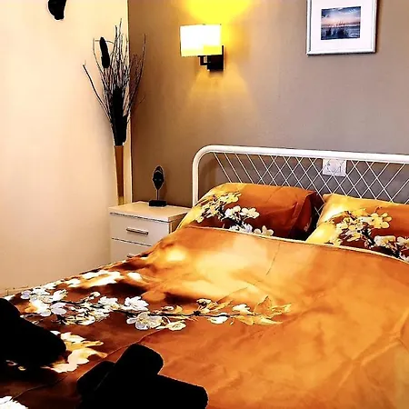 Lovely And Cozy Sea View Ocean Breeze Апартаменты *